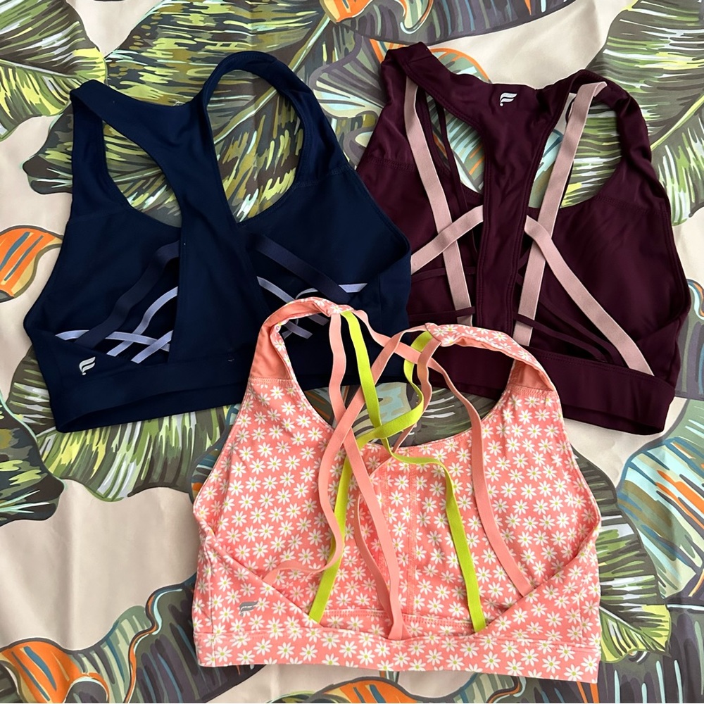 EUC Fabletics strappy sports bras